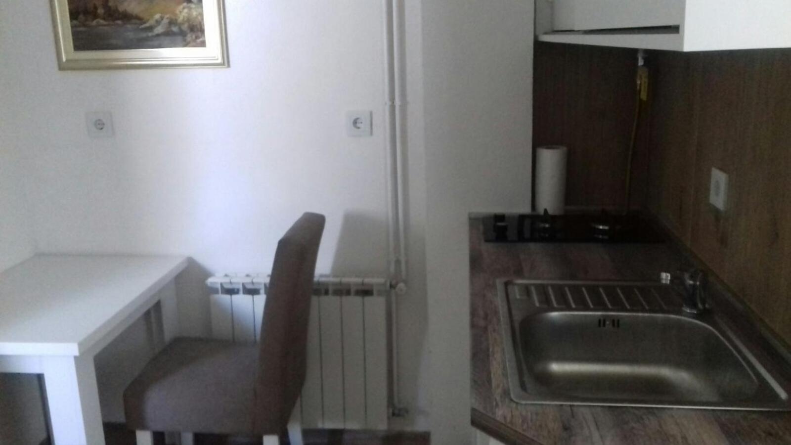 Modern&cozy Bosnian House With Garden+free Parking